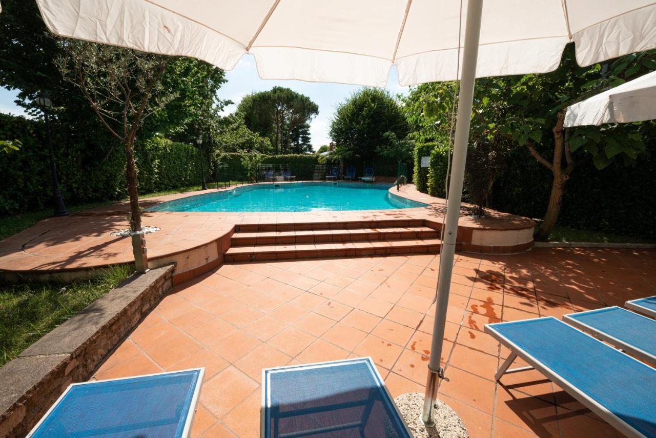 B&B Family First Capriate San Gervasio Exterior photo