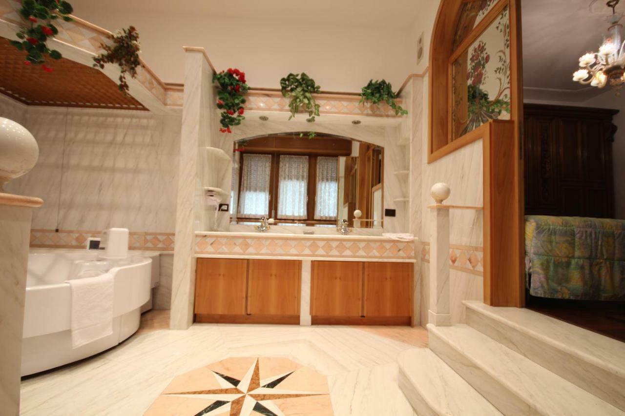 B&B Family First Capriate San Gervasio Exterior photo