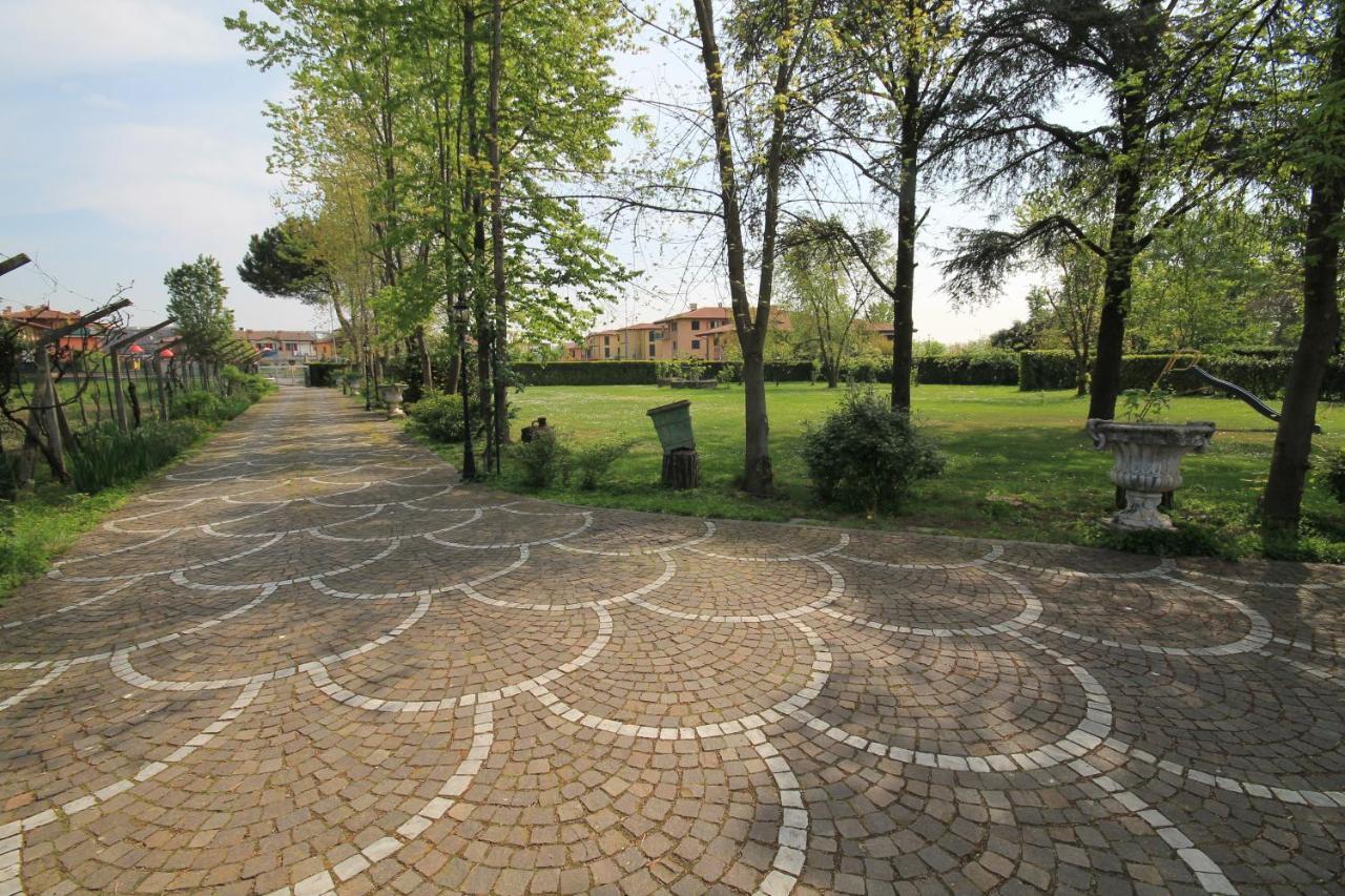 B&B Family First Capriate San Gervasio Exterior photo